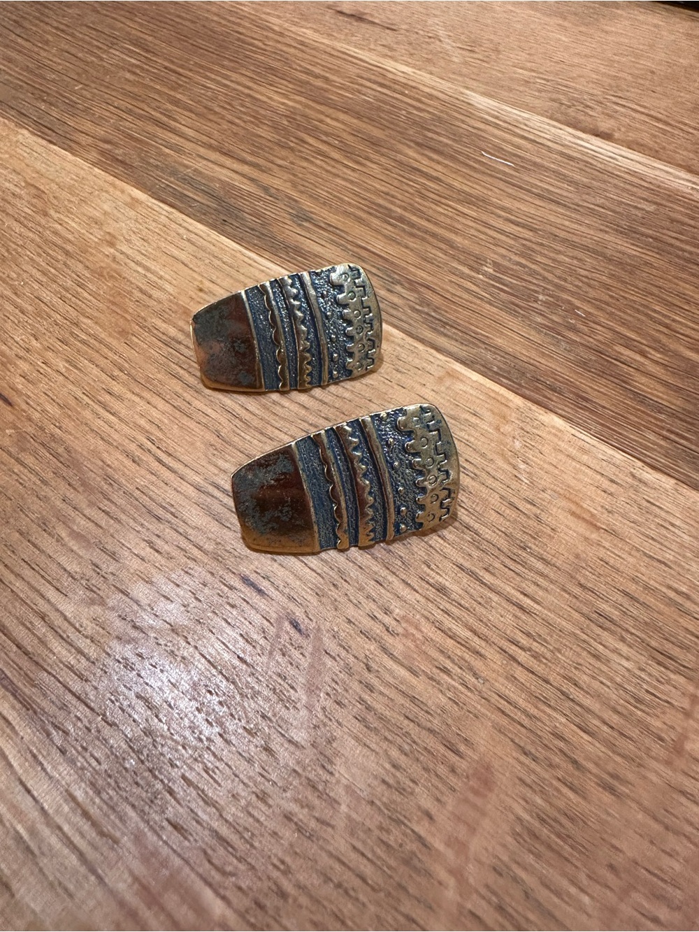 Vintage-Style Brass and Patina Cufflinks - Brown/Antique Brass